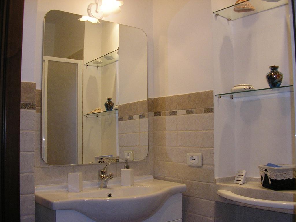 Al Vecchio Olivo Bed & Breakfast Frascati Ruang foto