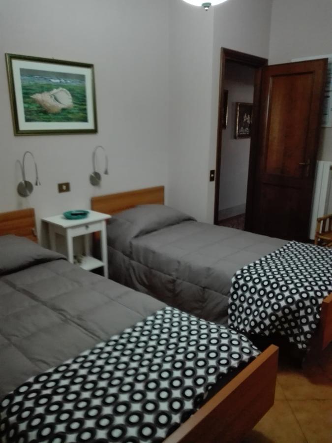 Al Vecchio Olivo Bed & Breakfast Frascati Bagian luar foto
