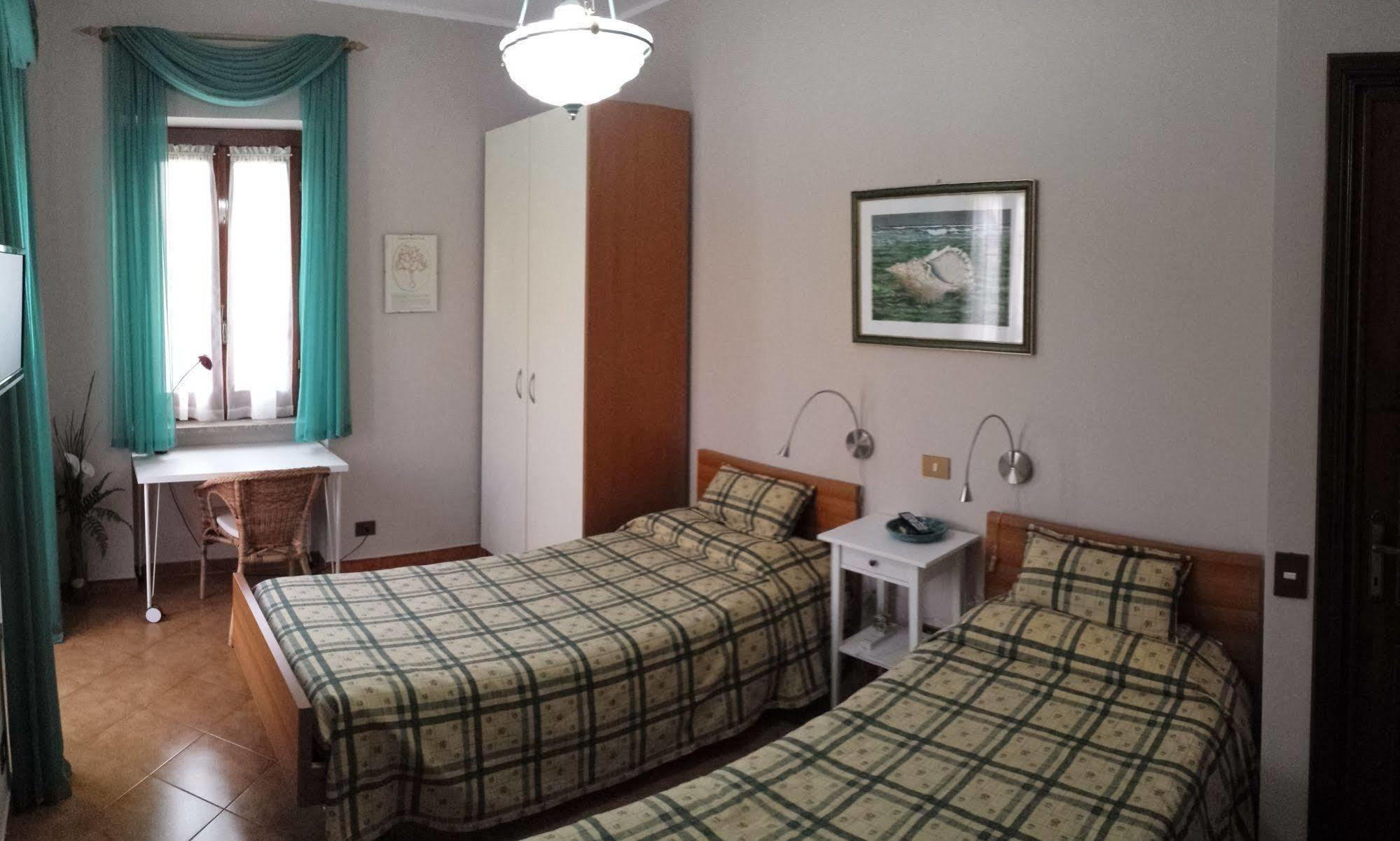 Al Vecchio Olivo Bed & Breakfast Frascati Bagian luar foto