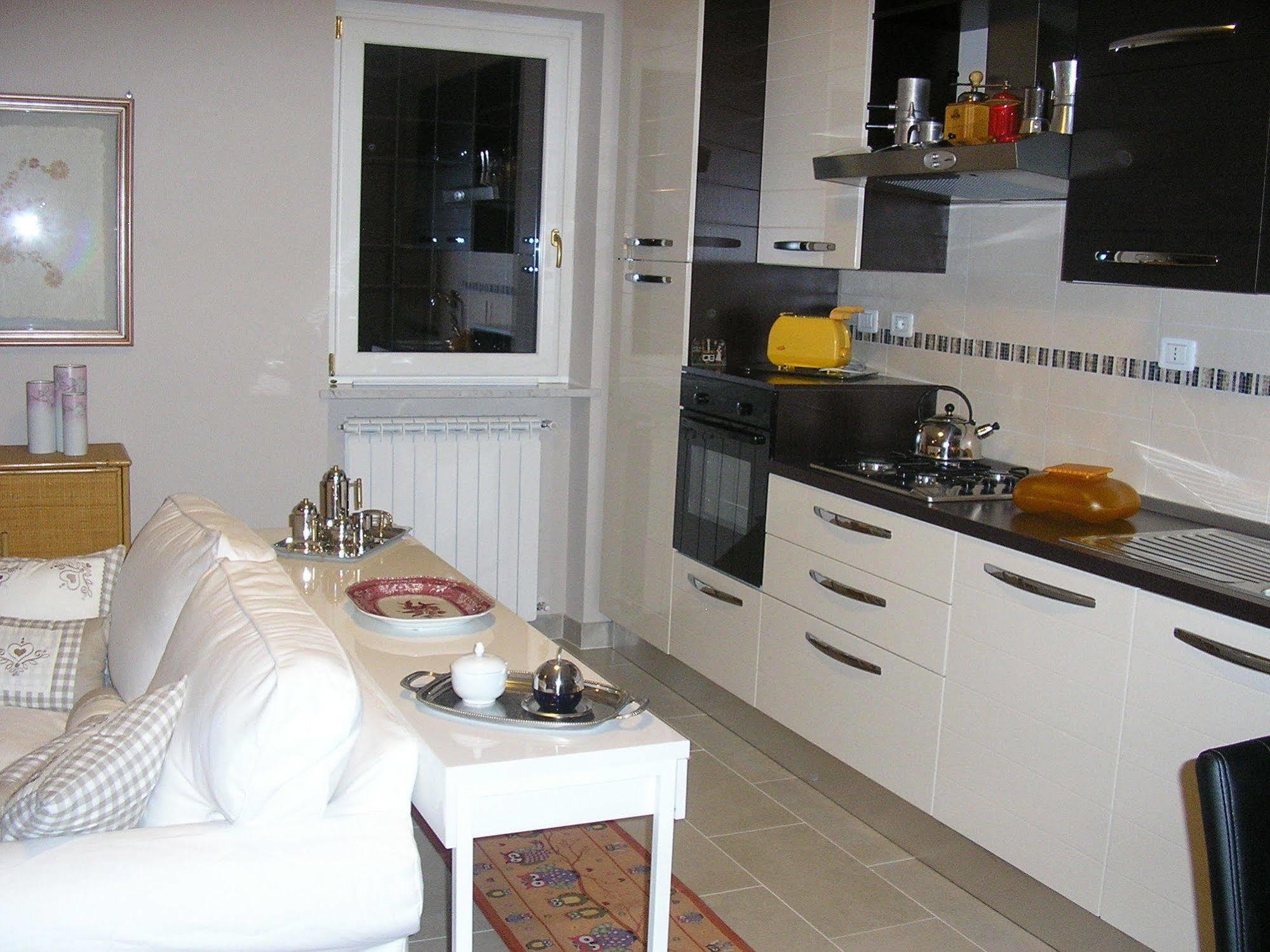 Al Vecchio Olivo Bed & Breakfast Frascati Bagian luar foto